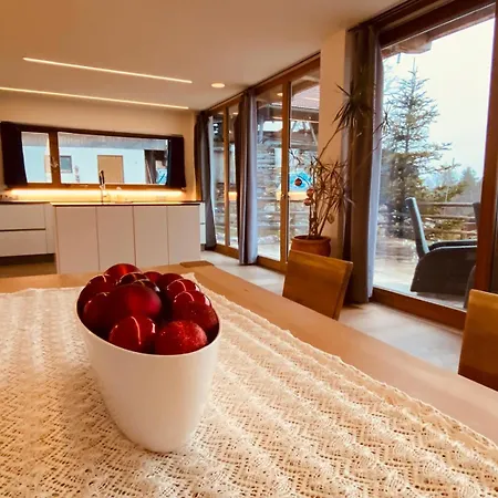 Traumhaus Sensationeller Lage Traumhafter Bergblick Absolute Ruhe Βίλα *
